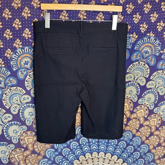 🦋5/20$🦋 Reitmans dark blue stretchy capris - Picture 6 of 10